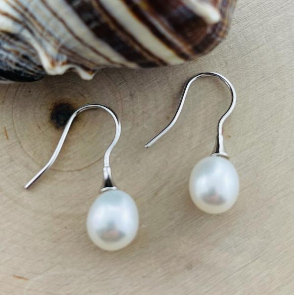 Sterling silver fresh water pearl drop earrings. $100.00