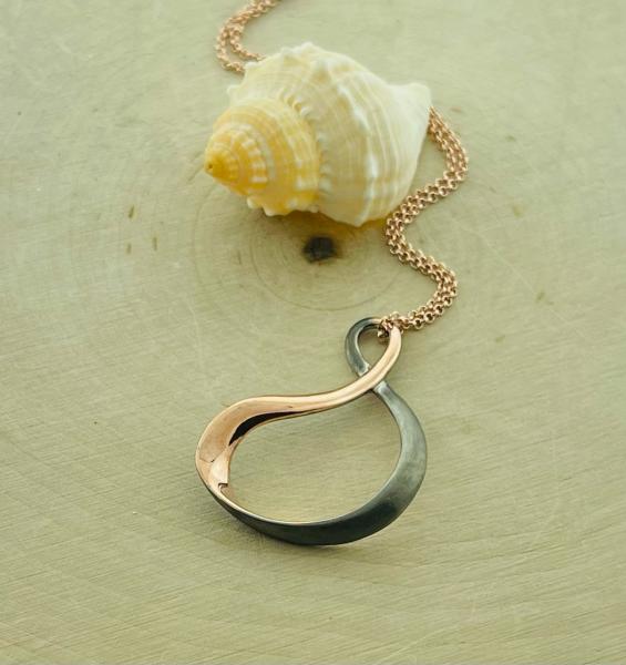 Sterling silver, rose gold vermeil and ruthenium plate ribbon pendant on 18" rose gold vermeil rolo chain
$193.00
