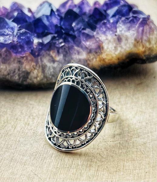 Sterling silver onyx filigree curved oval ring. $115.00