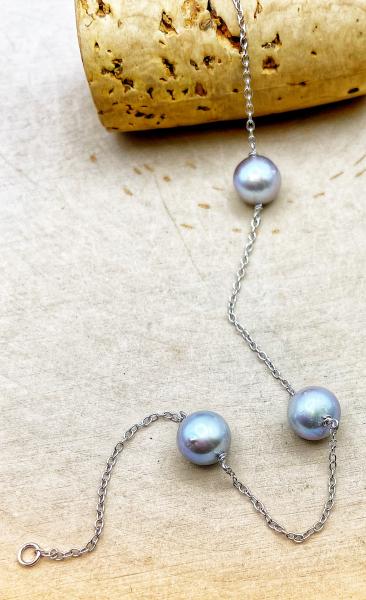 Sterling silver bracelet with 7-8mm gray freshwater cultured pearls. $60.00