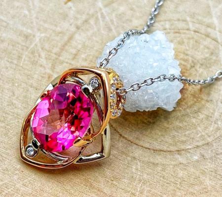 18 karat rose and white gold 3.08 carat oval checkboard cut pink topaz and diamond necklace. 550-13789