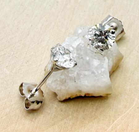1.03 carat total weight lab grown diamond stud earrings. $900.00